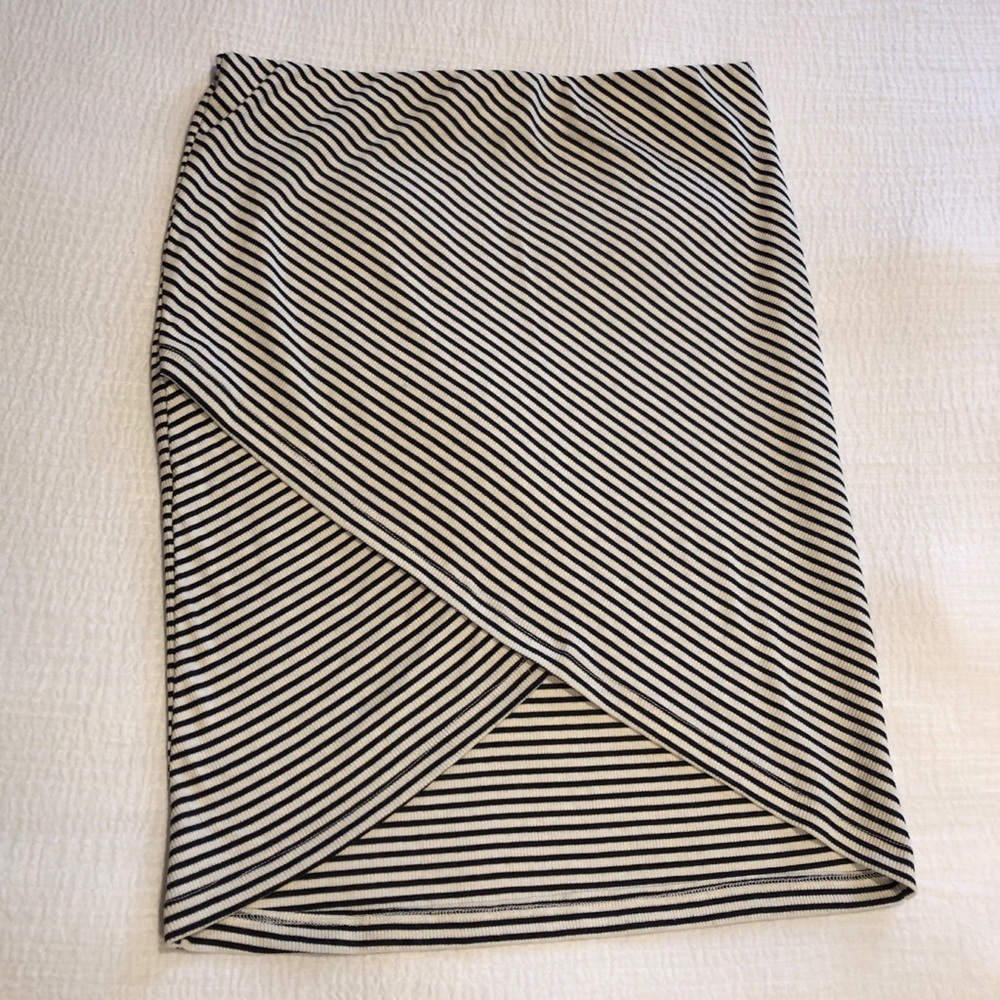 LUSH SKIRT